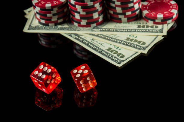 mantan4d platform interface showing live-dealer tables, sportsbook, and slots categories on mobile.